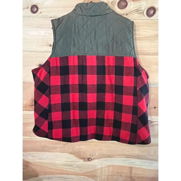 NWT! Maurices women's Buffalo Plaid Puffer Top Vest. Army Green. Red.Black. 3X - Picture 2 of 6